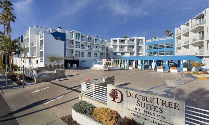 Del Obispo Hotel | DoubleTree Suites by Hilton Doheny Beach