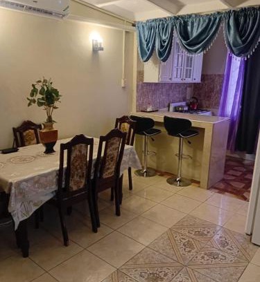 Portmore Apartment | DOUG MANOR flat 2