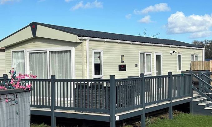 Morpeth Cottage | DOWNTIME LODGE, pet friendly, country holiday cottage in Felton
