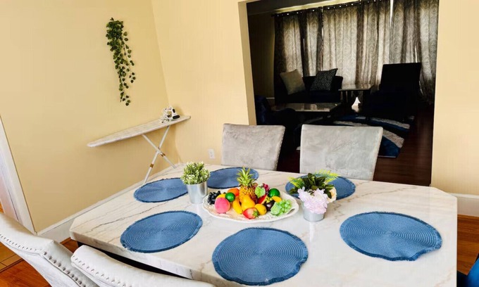 East Riverdale Apartment | Downtown Access Huge Backyard Free Parking