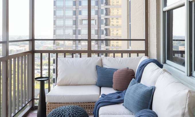 Downtown Atlanta House | Downtown ATL Condo Balcony