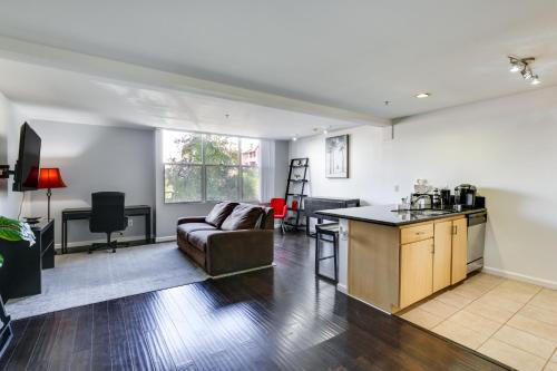 Marina District Apartment | Downtown San Diego Studio Walk to Gaslamp Quarter