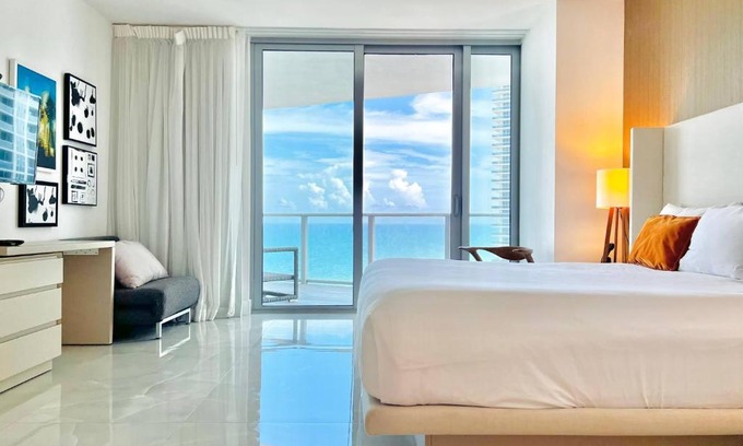 Hollywood South Central Beach Apartment | Dramatic Ocean View at Hyde Resort And Residences