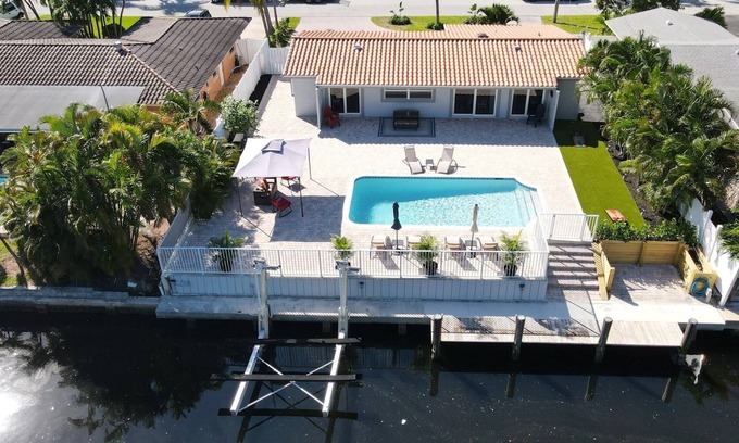 Cypress Lakes House | Dreamscape Pool-House 3BR/2BA - 10 min to Beach!