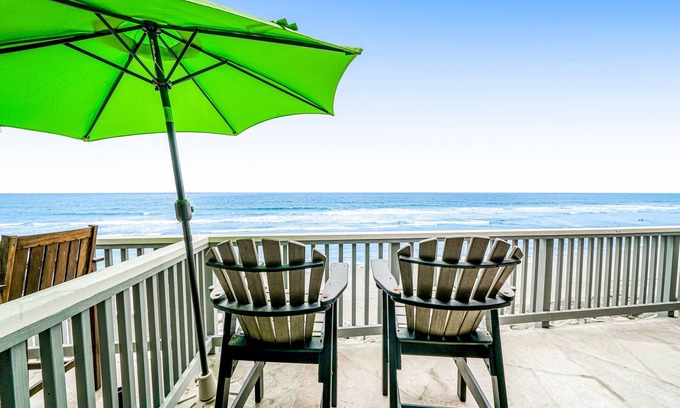 South Oceanside Condo | Dreamy waterfront escape with balcony, high-speed WiFi, & beach access