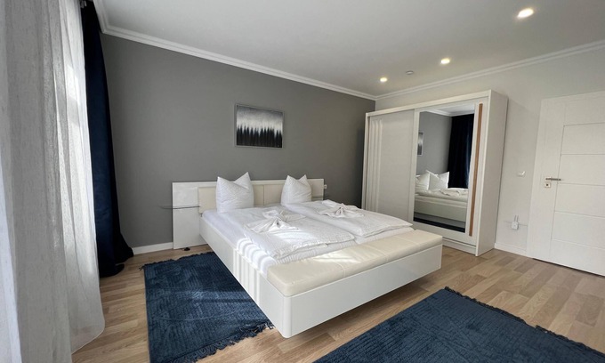 Gera Apartment | DREAMZzz | 130m² designer apartment with 2 bathrooms Gera