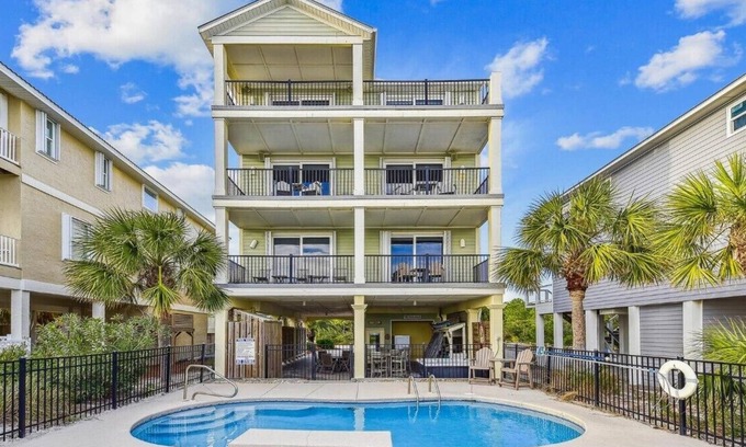 Plantation House | Drift Into Luxury at Headed West
