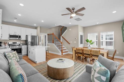 Myrtle Beach House | DriftMint- Ocean View- Dog friendly Garage