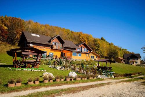 Zarnesti Hotel | Dumbrava Ursului