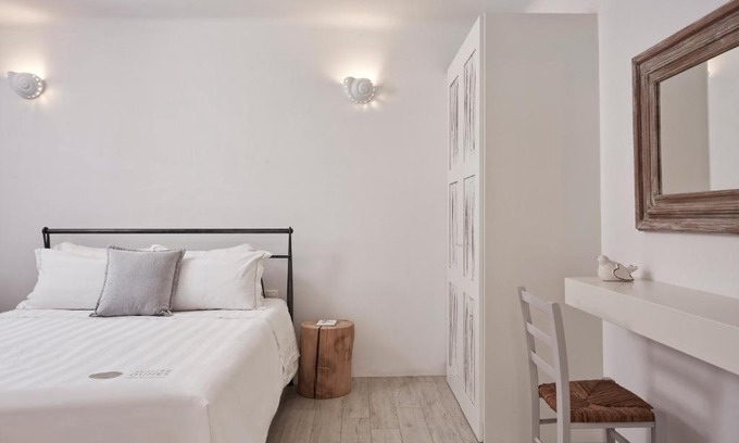 Santa Maria Bed & Breakfast | DUNES - Semi Based Apartment with Indoor Garden - Part Of White Dunes Luxury Boutique Hotel
