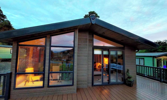Kilmun Cabin | Dunoon - Coastal Lodge - sleeps 6 - Pet Friendly