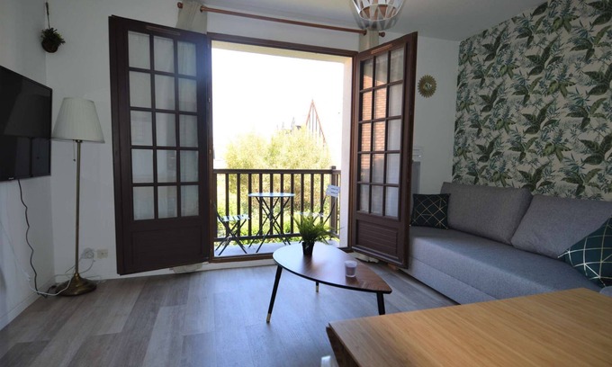 Courseulles-sur-Mer Apartment | Duplex apartment - close to the beach with balcony