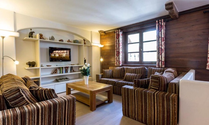 Val-d'Isere Apartment | Duplex de standing 5 pièces au cœur du vieux village de Val-d'Isère, skis aux pieds - FR-1-694-137