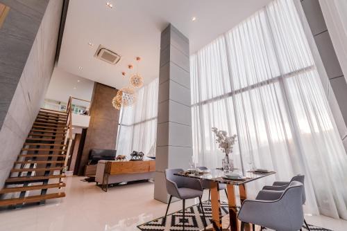 Patong Apartment | Duplex Pool Access 2brs Patong
