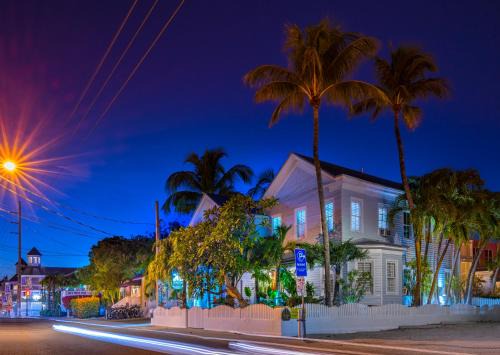 Downtown Hotel | Duval Inn - Key West