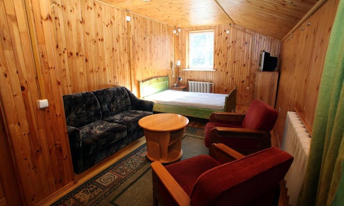 Renavas House | EAKlimų kaimo turizmo sodyba Iešnalė