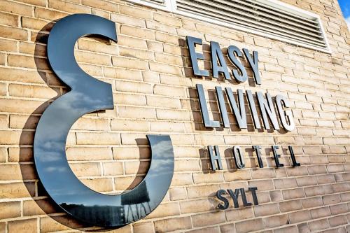 List Hotel | Easy Living