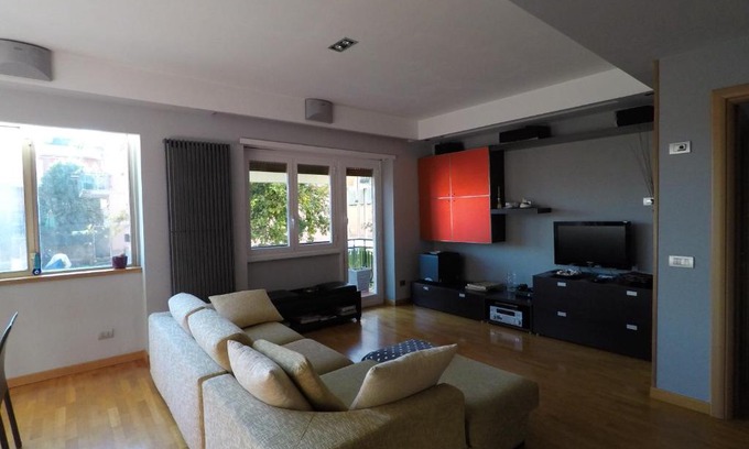 Aurelio Apartment | Easy Stay Rome