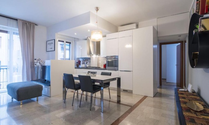 Zona Farini Apartment | Easylife - Elegante e chic dimora con balcone