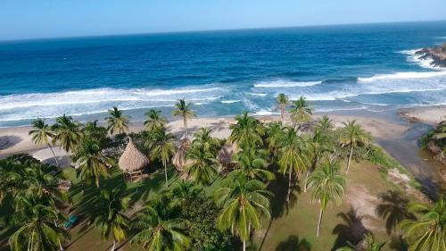 Santa Marta Hostel | Ecolodge Playa Brava Teyumakke