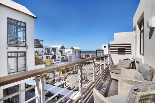 Big Bay Apartment | Eden On The Bay 238 by HostAgents