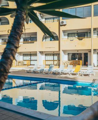 Areias de Sao Joao Apartment | Eirasol by Umbral