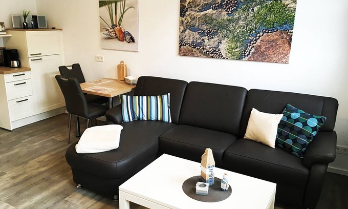 Borkum Hotel | Elegant 1 BR on Borkum