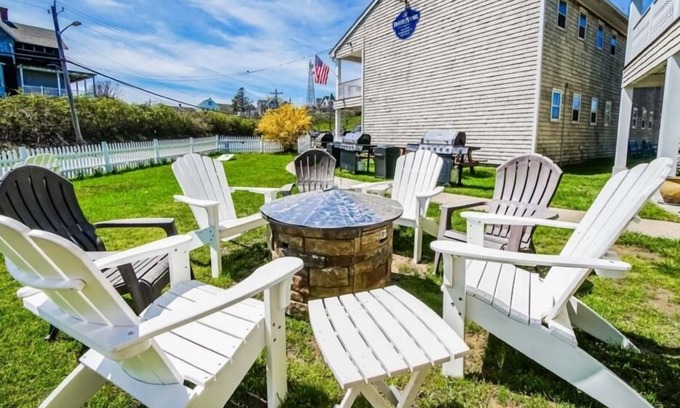 Block Island Condo | Elegant 1BR Condo Steps to Ballard's Beach
