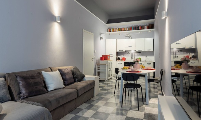 Pisa City Centre Apartment | Elegant Apartment in the Heart of the Historic Center