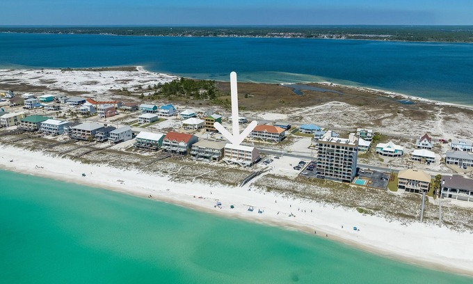 Navarre Beach House | Elegant Beachfront Townhome