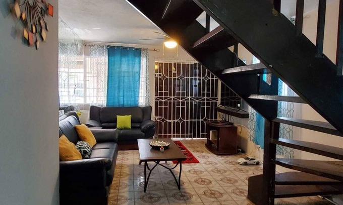 Saint Andrew House | Elegant House in Barbican