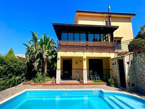 Altofonte Villa | Elegant villa in the heart of Altofonte