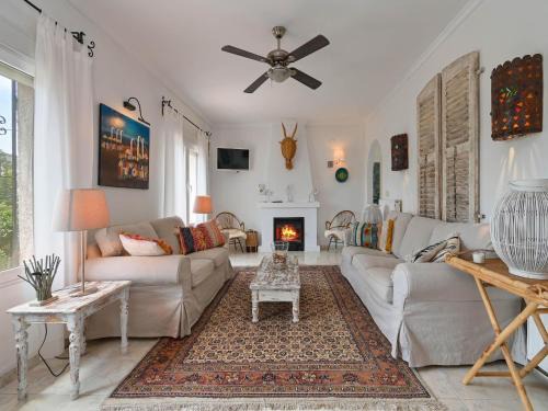 Benissa Coast Villa | Elegant Villa with Pool , cleaning included