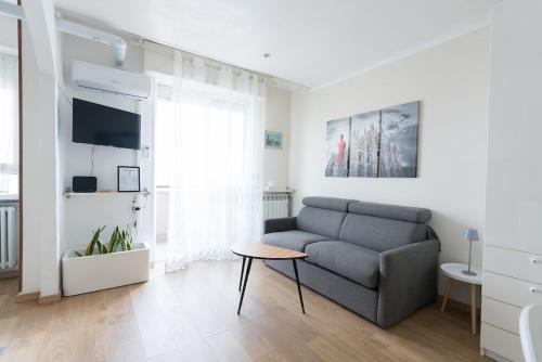 Cinisello Balsamo Apartment | Eleventh Floor apartment Milano