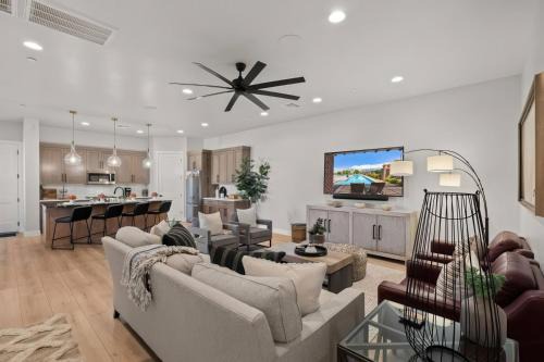 Hurricane House | Elim Gem w Pool BBQ Hot Tub N Sand Hollow