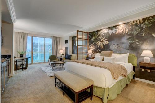 Las Vegas Apartment | Elite Studio MGM Signature Balcony Strip view