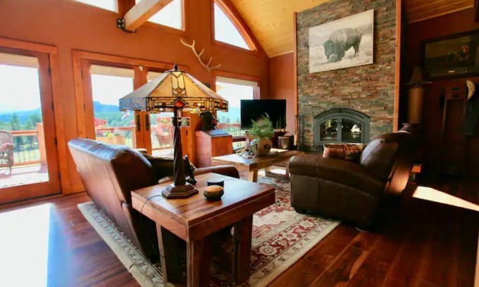 Florissant House | Elk Springs Ranch with grand mountain views with new frisbee disc golf course.