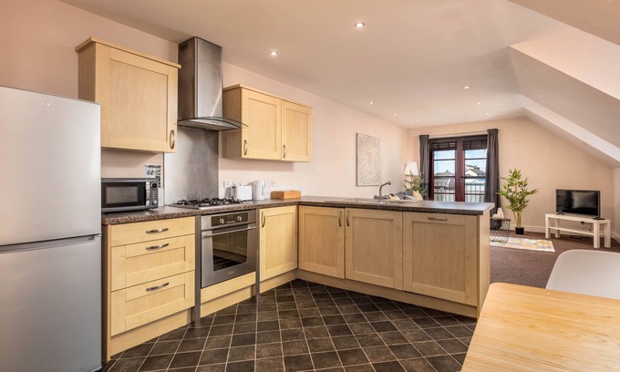 Ayr Apartment | Elliot Suite No9 - Donnini Apartments