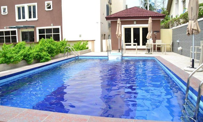 Lekki Phase 1 Hotel | Ellyxville Hotel