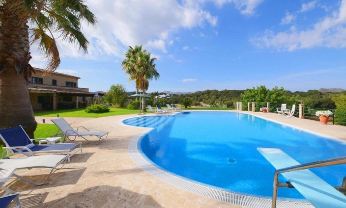 Arta House | Els Mitjans