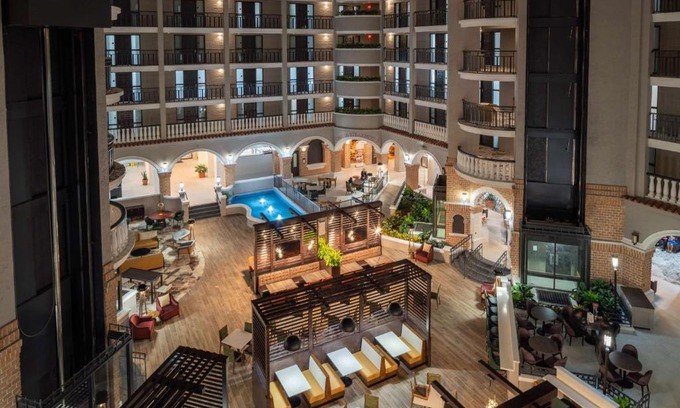 Altamonte Springs Hotel | Embassy Suites by Hilton Orlando North