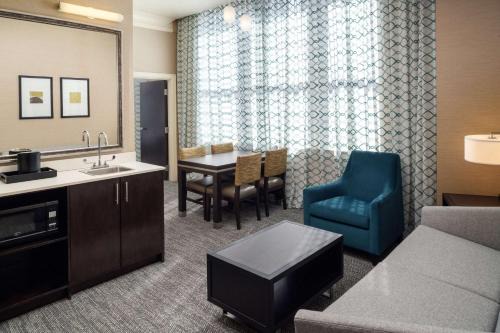 Downtown St. Louis Hotel | Embassy Suites Saint Louis - Downtown