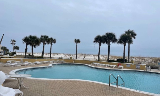 Pensacola Beach Condo | Emerald Isle 1503
