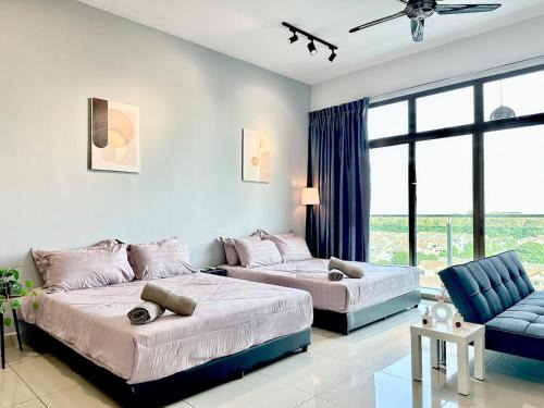 Taman Mount Austin Apartment | Emgrace 4-5pax Near AeonTebrau IKEAToppen MountAustin