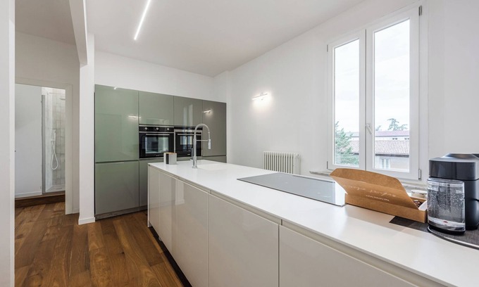 Old Town Apartment | Emilia Suite Academy
