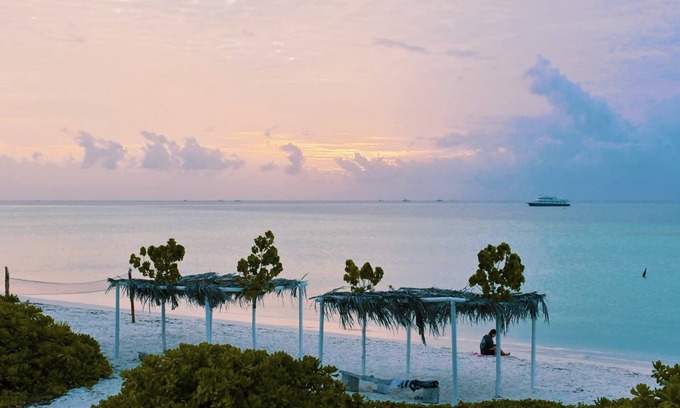 Thulusdhoo Island House | Empyrean Stay