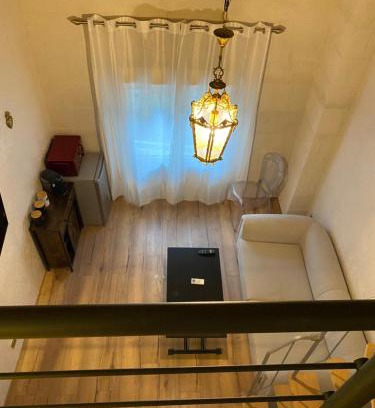 Vauvert Apartment | En Camargue, Gite Cosy climatisé jacuzzi en sus, proche lac et mer