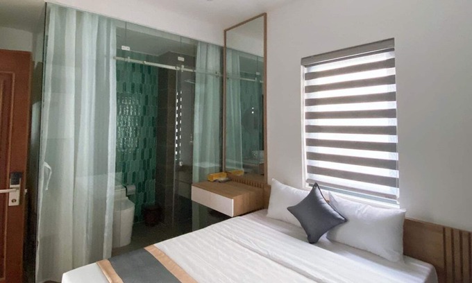 Hue City Centre Villa | Encens villa and spa features a bar, garden, terrace, and free WiFi
