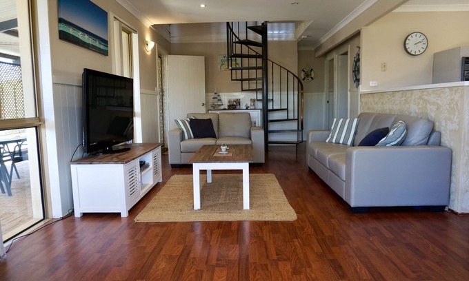 South Yunderup House | Enjoy all the Peel Region has to offer