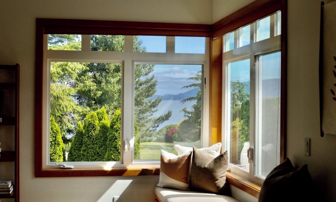 Bow House | Enjoy Fall Festivities and Nature with Samish Bay Views & Private Gardens.